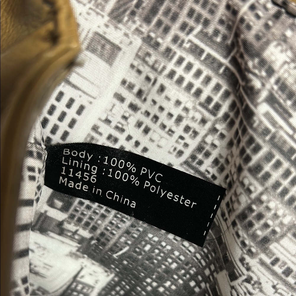 Kenneth Cole Reaction Tan Laptop Tote - Picture 11 of 16